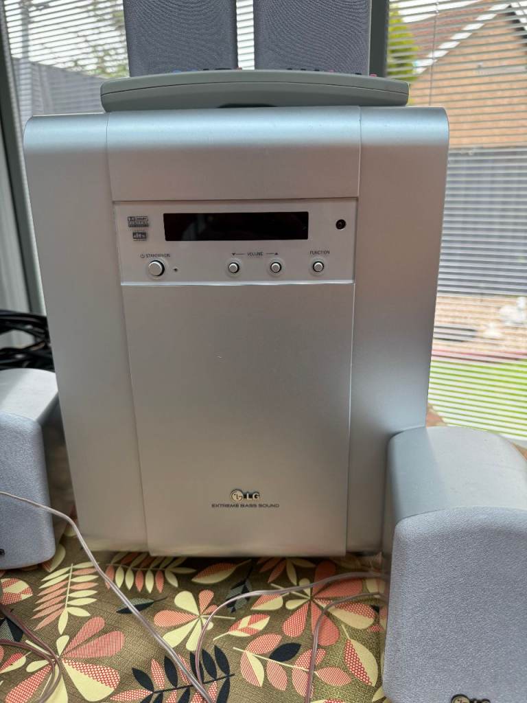 LG Home Cinema Surround Sound Speakers