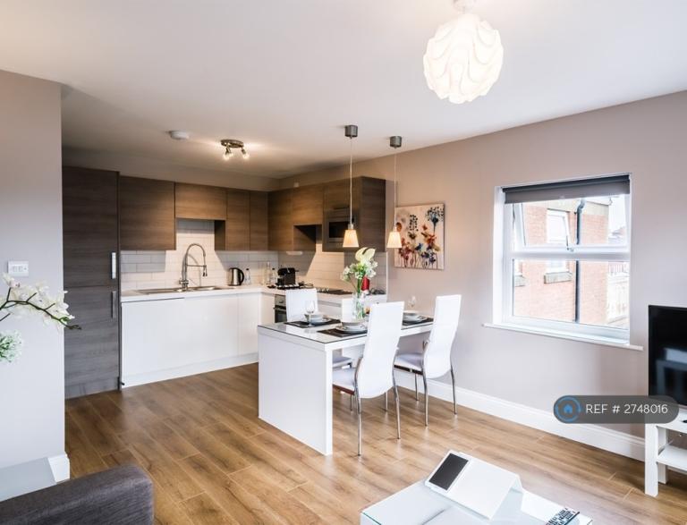 1 bedroom flat in Fishergate Court, Preston, PR1 (1 bed) (#2748016)