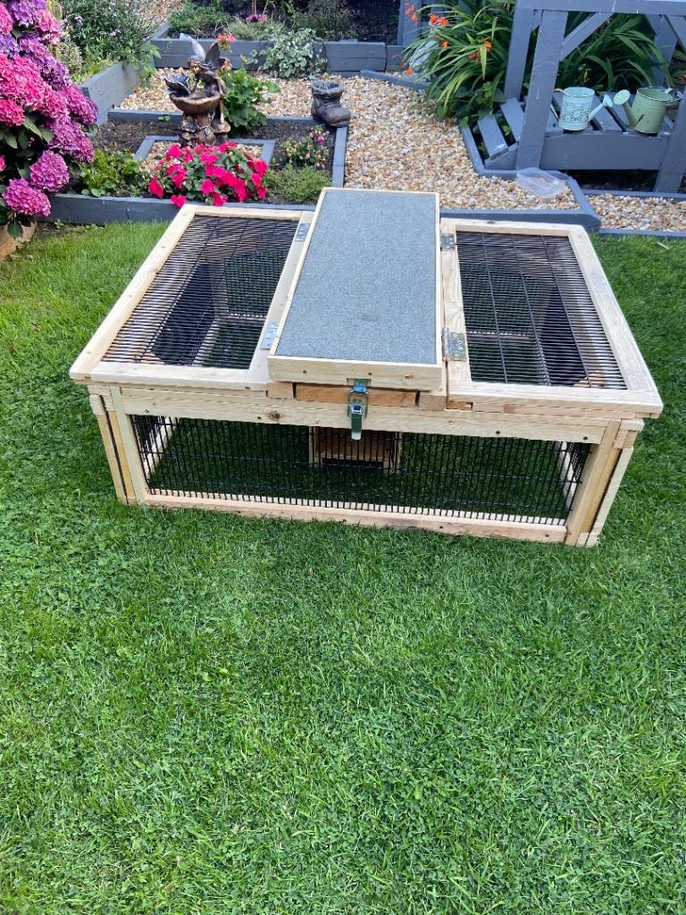 Small animal run and shelter 