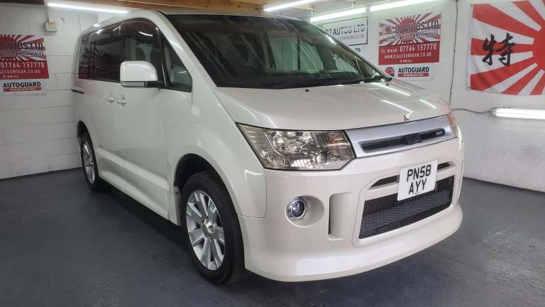 Mitsubishi delica d5 in white automatic 4wd 7 seater fresh japanese import 2008
