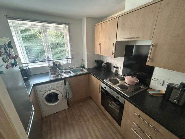 Two Bed Flat to Rent