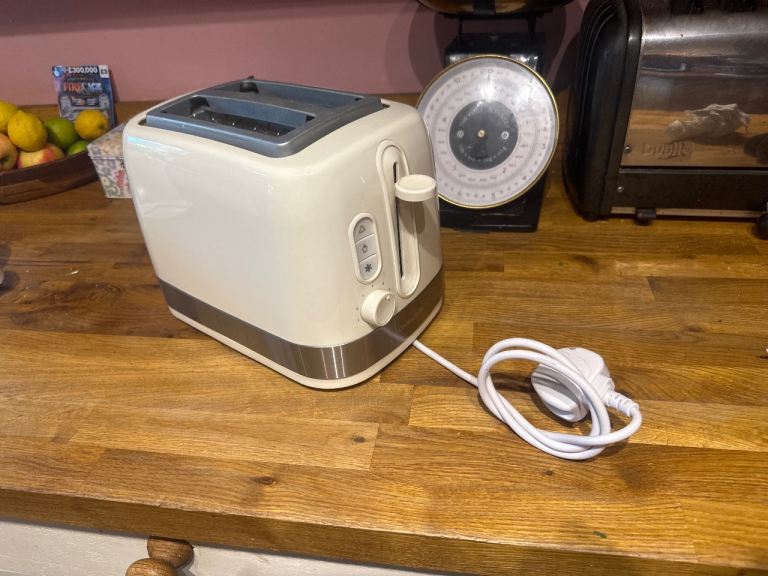 Cookworks 2slice toaster