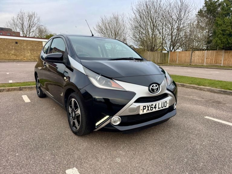 TOYOTA AYGO 1.0 MANUAL