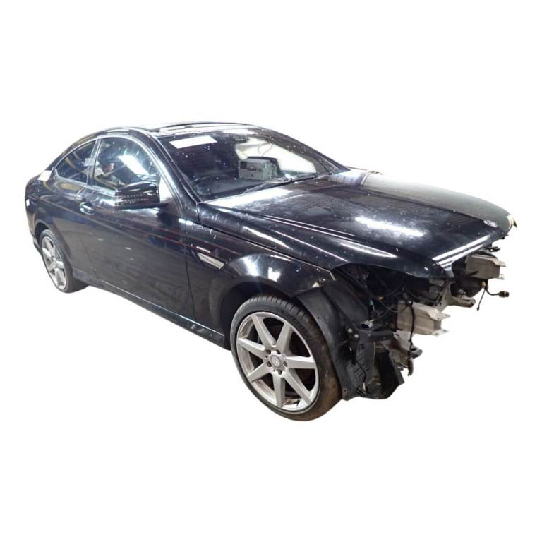 Breaking a Mercedes C Class AMG Sport 2012 Diesel 2.2. Second hand car pares / Spares / Used parts