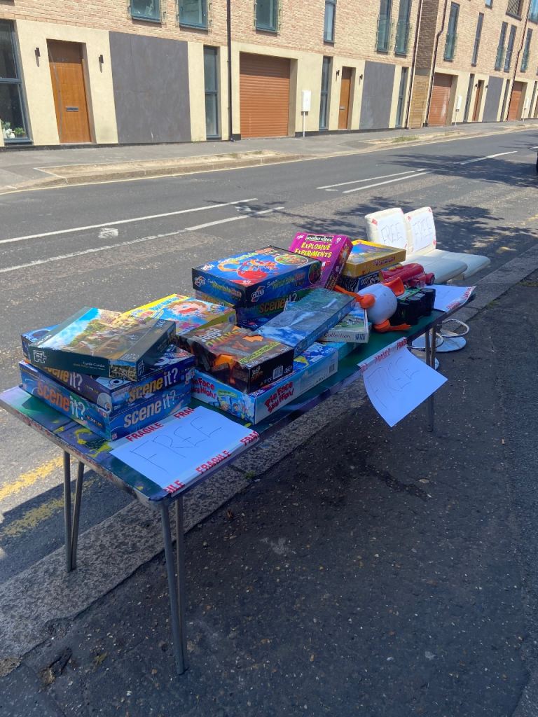Free items - toys and games 