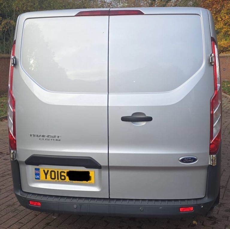 2016 Ford Transit Custom Trend 2.2 TDCi 125hp 270 Swb low roof NO VAT TO PAY 230 volt socket