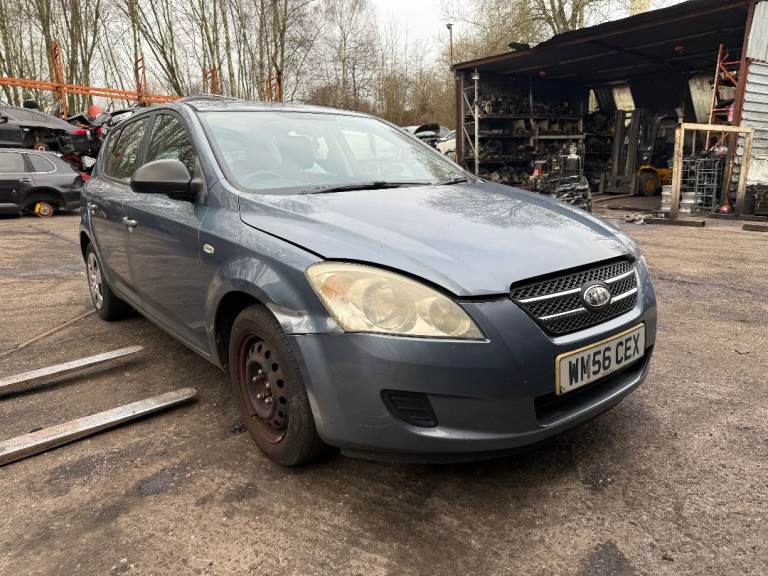  ♻️ KIA CEED 2007 1.4 PETROL BLUE 5 DOOR BREAKING FOR PARTS ♻️