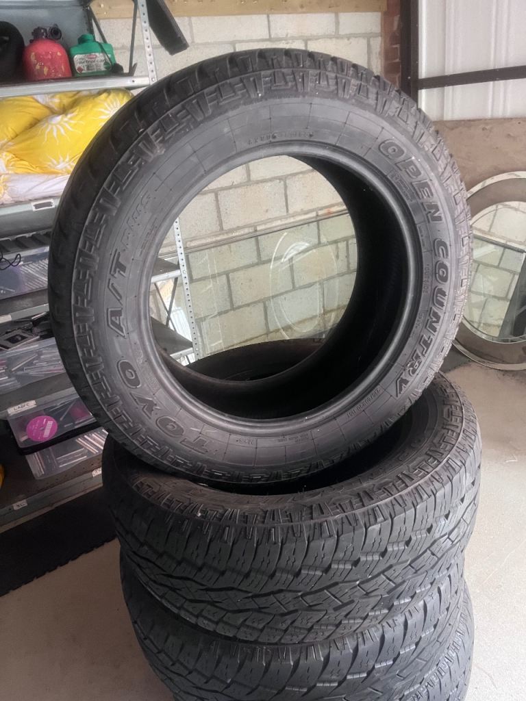 Nissan nirvana tyres