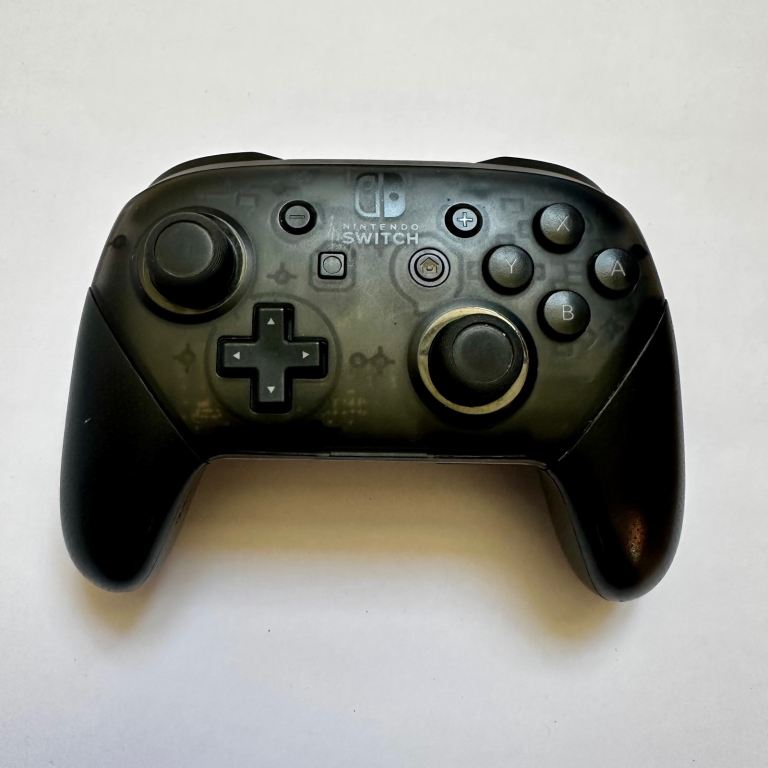 Nintendo Switch Pro Controller