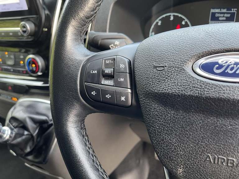 2022 Ford Transit Custom 2.0 320 EcoBlue Limited Crew Van L2 H1 Euro 6 (s/s) 5dr (6 Seat) PANEL V...