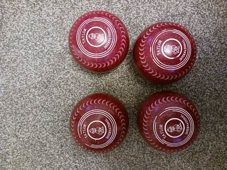 Lawn bowls