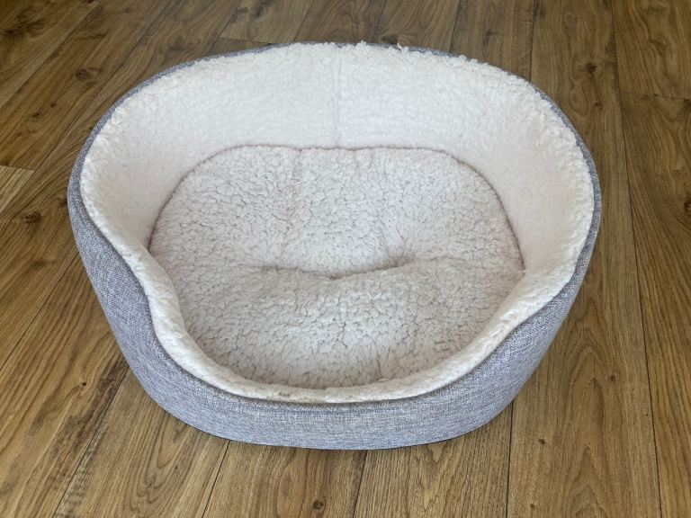 Pets at home dog bed..small