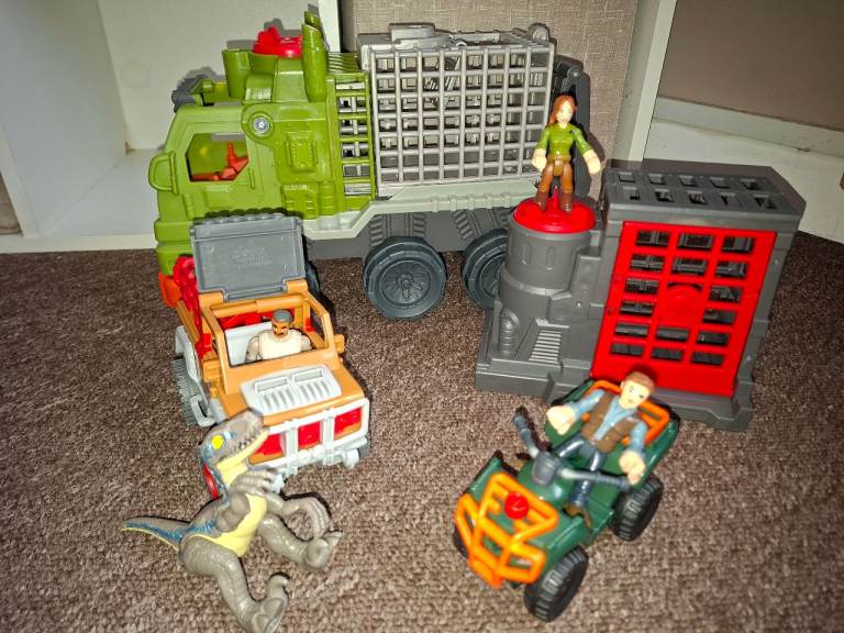Jurassic Park Toy Playset with Figures and Vehicles