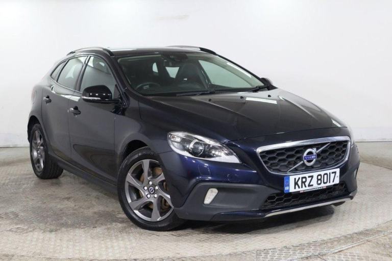 2016 Volvo V40 Cross Country 2.0 D2 Lux Nav Hatchback 5dr Diesel Auto Euro 6 (s/