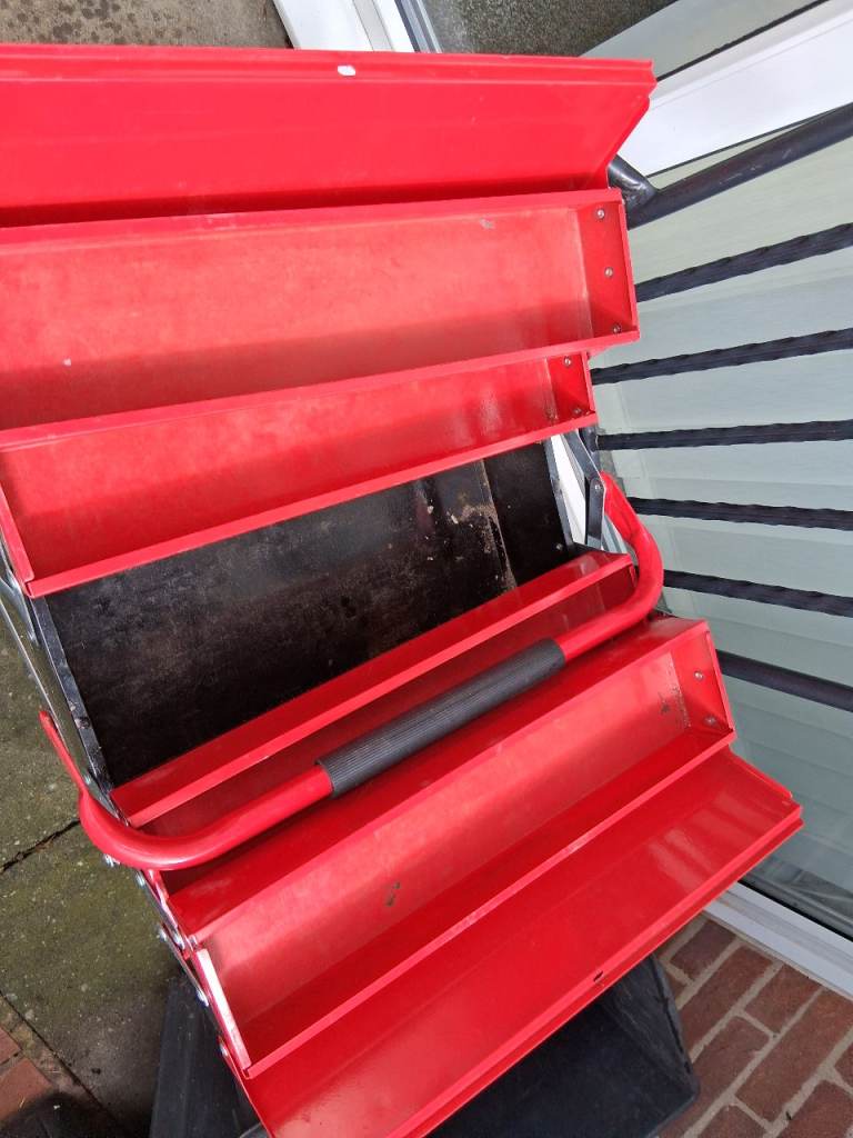 Cantilever tool box used.