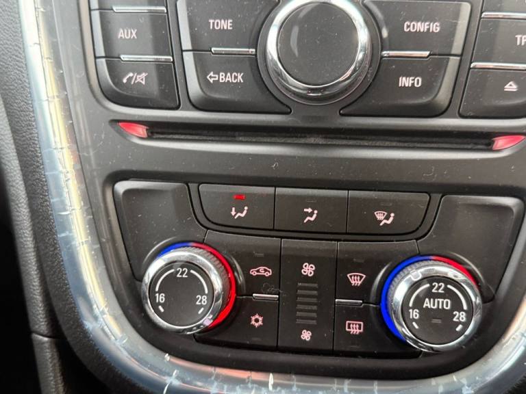 2014 Vauxhall Mokka 1.4T Exclusiv 5dr Auto HATCHBACK PETROL Automatic