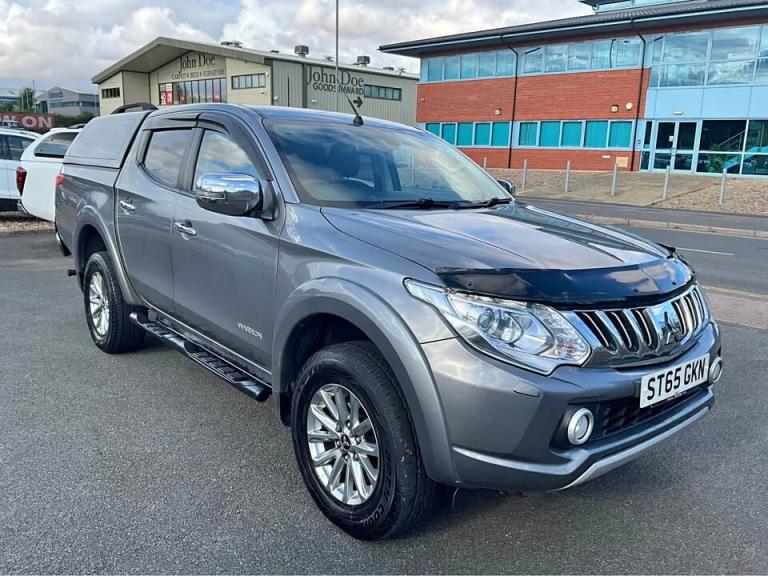 MITSUBISHI L200 2.4 DI-D DC Warrior 2015