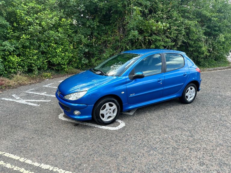 Peugeot, 206, Hatchback, 2005, Manual, 1360 (cc), 5 doors