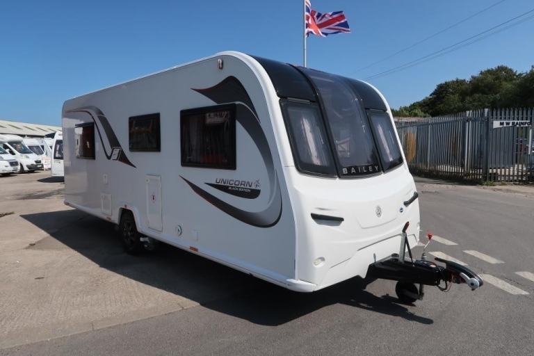 2020 BAILEY Unicorn Black Edition Cabrera 