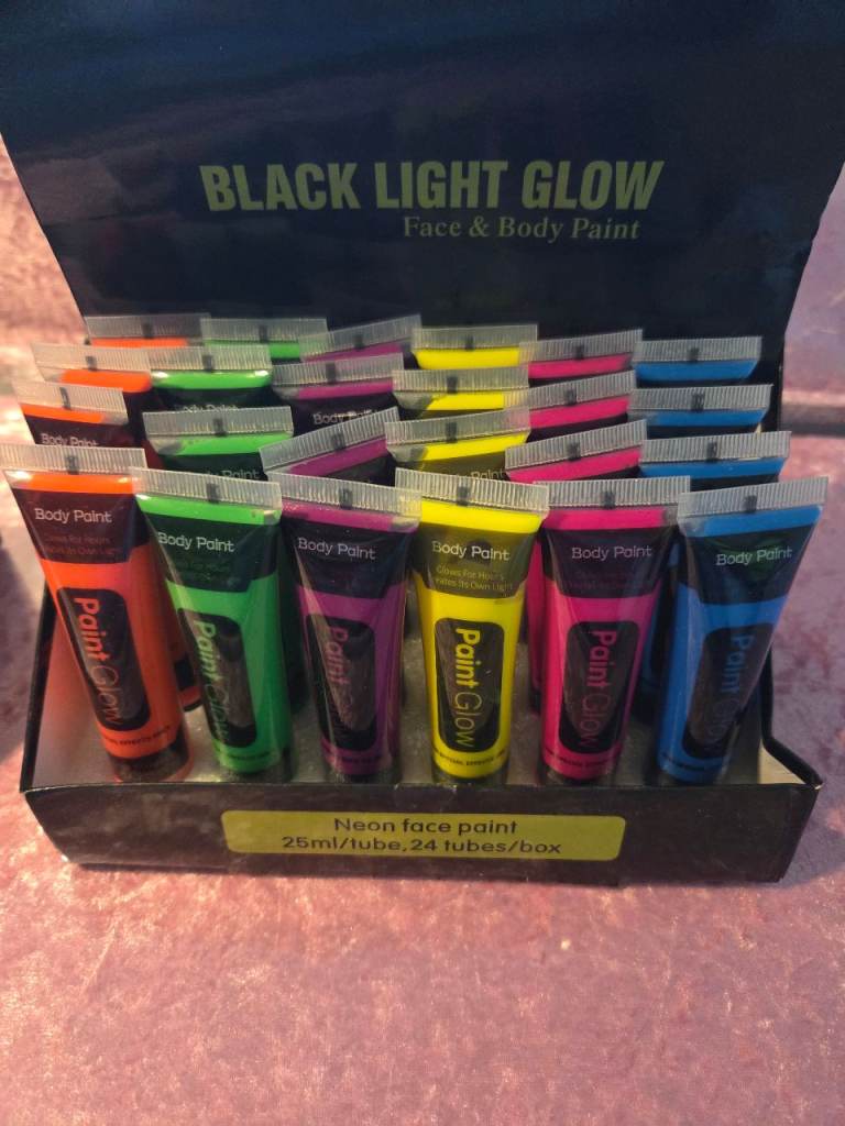 Joblot Of 24 x Face & Body Paint.
