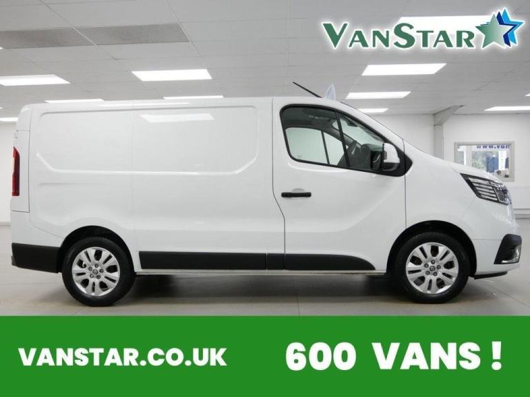 72 RENAULT TRAFIC 28 2.0 BLUEDCI 130 BHP SL SPORT EDITION ( SAT NAV )