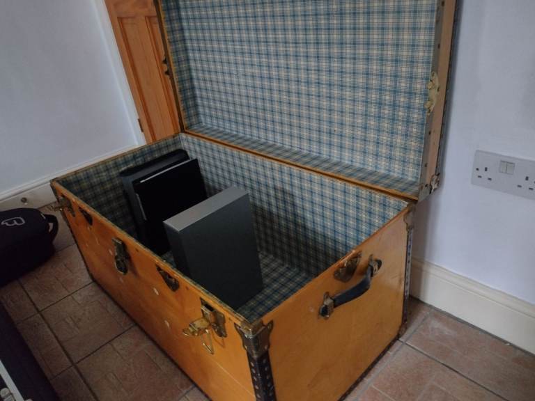 Vintage Wooden Storage Trunk – Good Condition