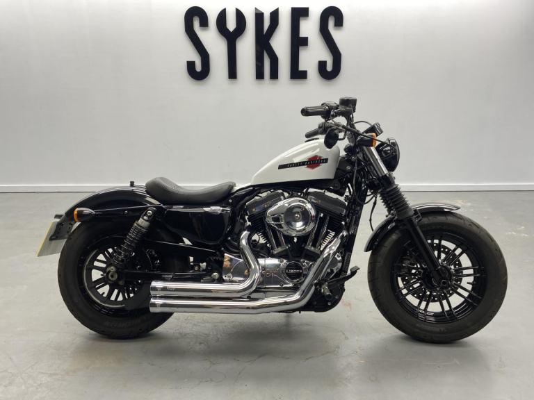 2018 Harley-Davidson XL1200XS Sportster Forty Eight Special in White