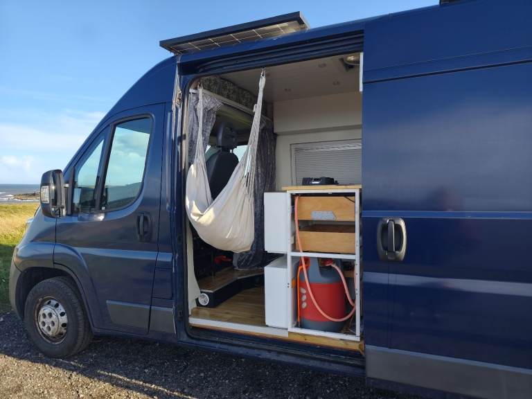 Citroen Relay Campervan Off-Grid Winter
