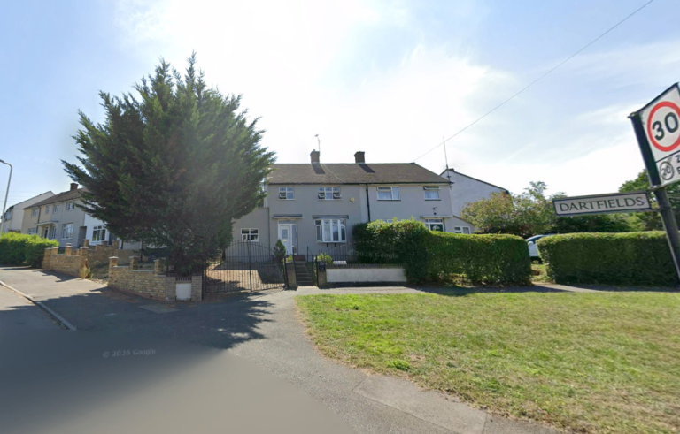 BENEFITS ACCEPTED - Studio Flat Available in Romford Havering RM3