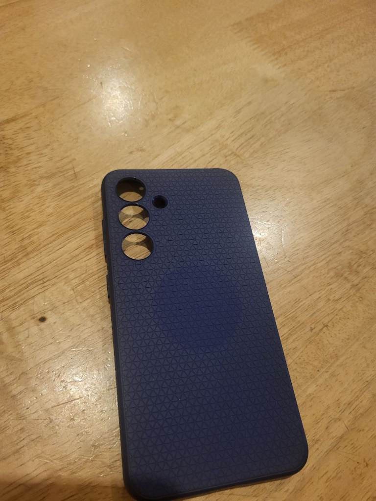 Spigen Liquid Air Case Compatible with Samsung Galaxy S24- Deep Purple Very good . Purple