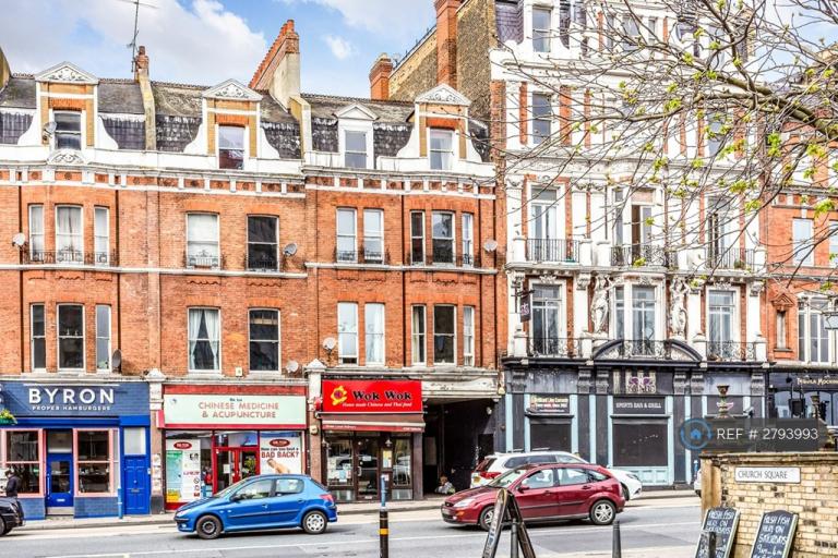 2 bedroom flat in Putney High Street, London, SW15 (2 bed) (#2793993)