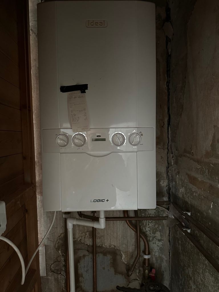 Ideal Logic+ Combi Boiler – Good condition