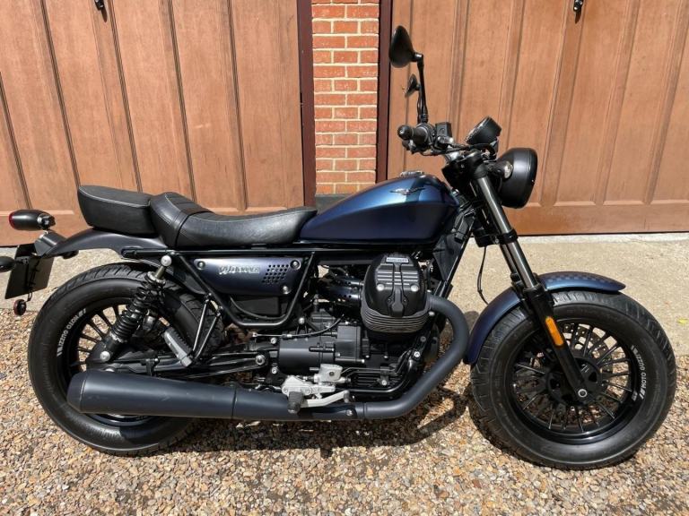 2020 MOTO GUZZI V9 BOBBER