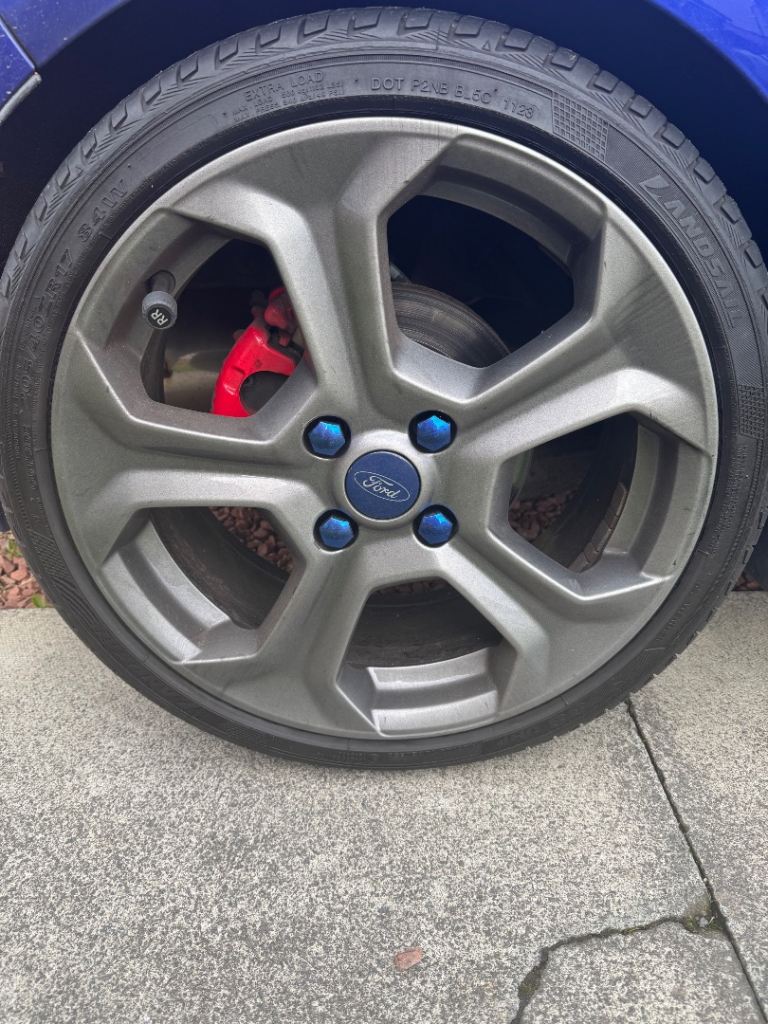 Fiesta st 180 17 inch alloy wheels