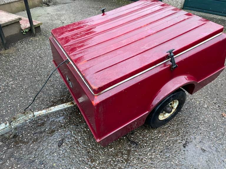 WTA Enclosed Trailer with working Trailer Light Board