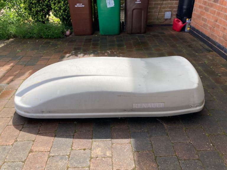 Car Roof box (Renault)