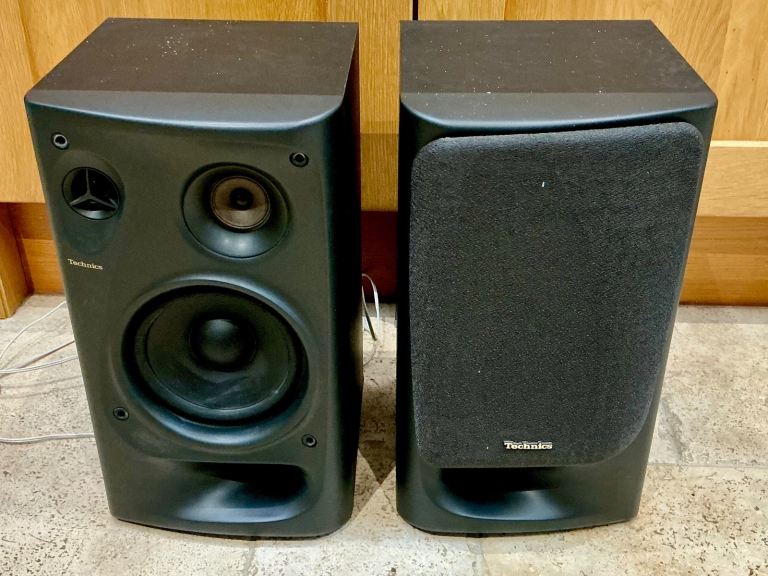 Technics speakers