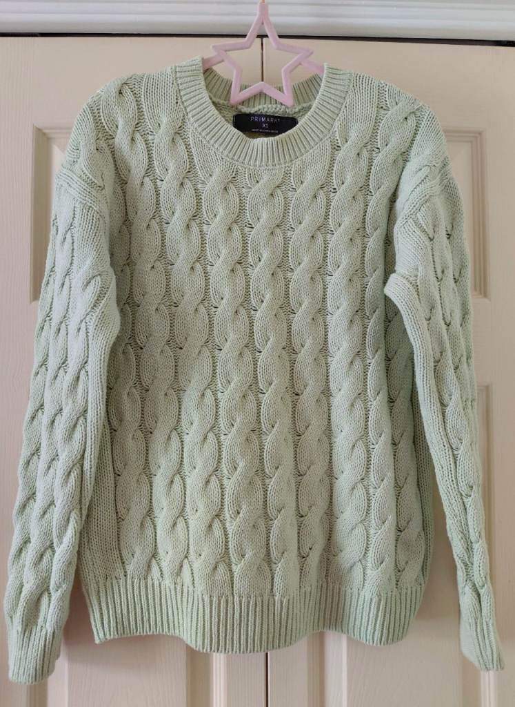 Light green spring jumper