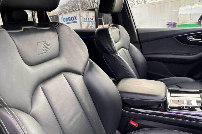 2022 Audi Q7 55 TFSI Quattro Black Edition 5dr Tiptronic [C+S] SUV Petrol Automatic