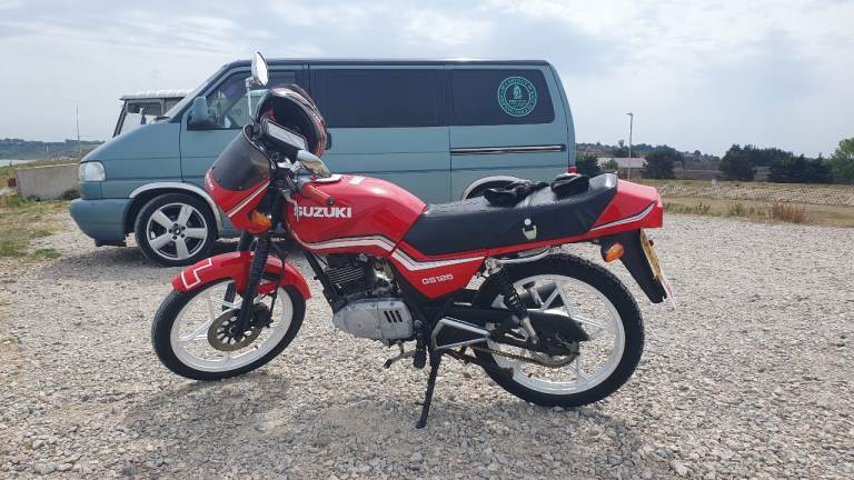 Suzuki GS 125cc Lovely Cared for Bike 12Months Mot 