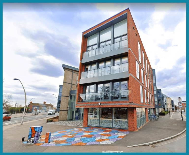 Office | Creative Space | Workspace | Commercial Unit | Beauty Room | Therapost Room in Leyton E10
