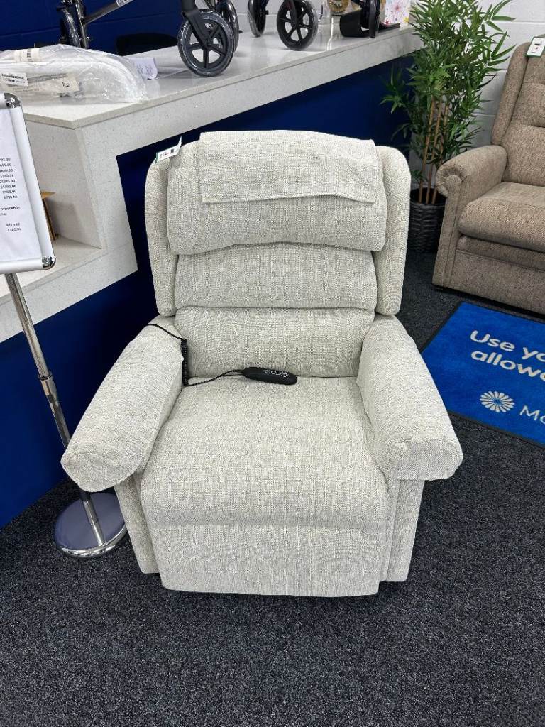 Rise and Recline armchairs, suite, cloth, leather, faux leather, dual motor, quad motor