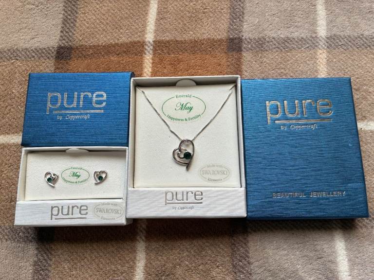 Pure necklace & earrings 