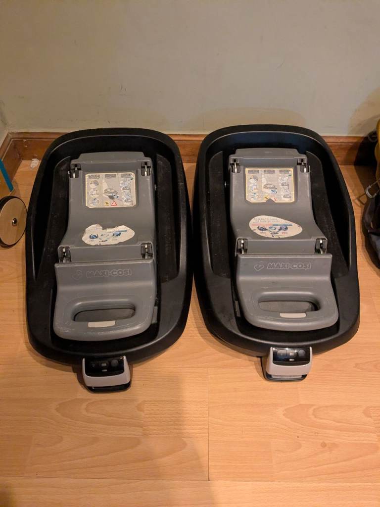 FREE Maxi Cosi Family Fix Isofix base