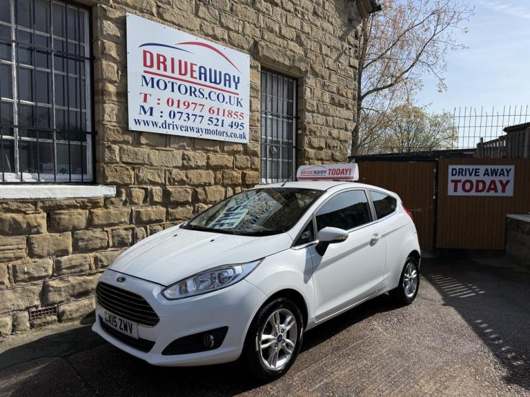 FORD FIESTA 1.3 Zetec 2015