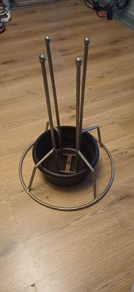 Metal Christmas tree stand' its for a real Christmas tree 