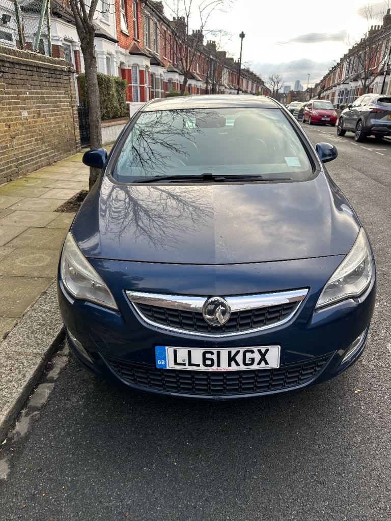 Vauxhall, ASTRA, Hatchback, 2011, Manual, 1598 (cc), 5 doors