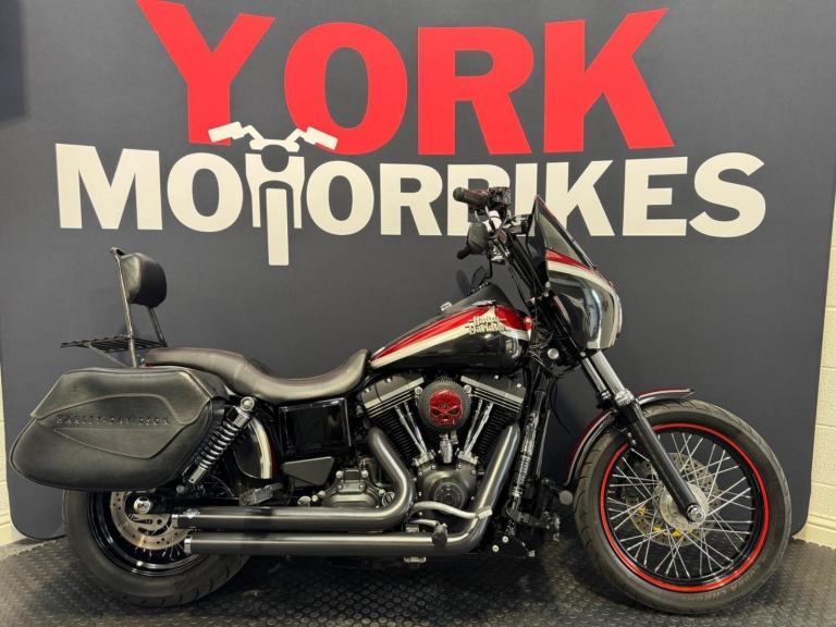 2017 Harley-Davidson Dyna 1690 FXDB Street Bob Custom Cruiser Petrol Manual Euro