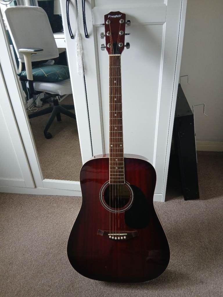 6 string acoustic guitars