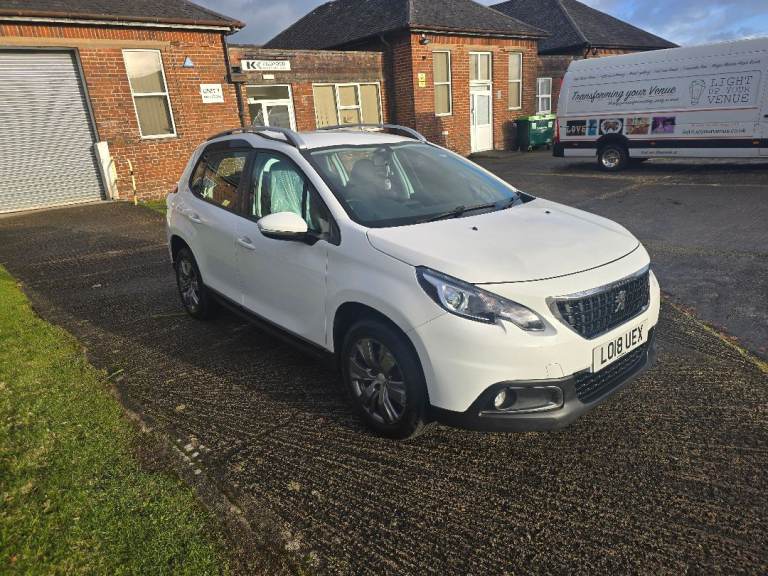 Peugeot, 2008, Hatchback, 2018, Semi-Auto, 1199 (cc), 5 doors